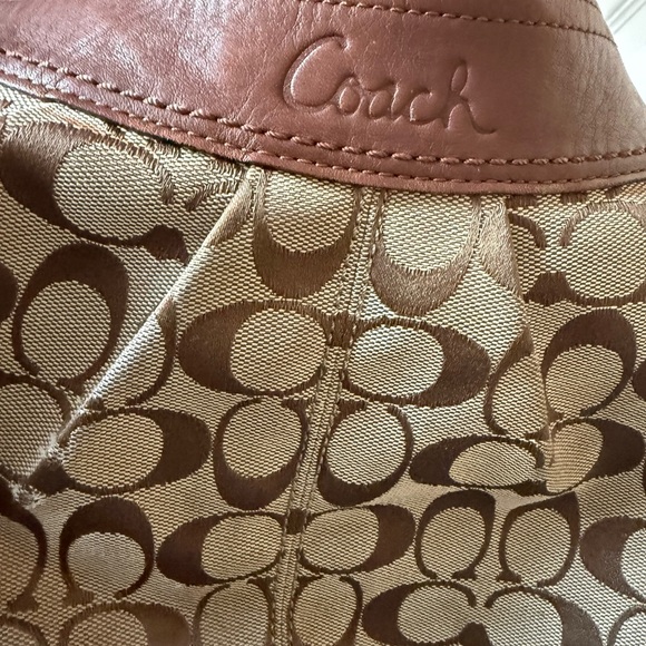 Vintage Coach Signature Brown and Tan Hobo Bag - Picture 3 of 9